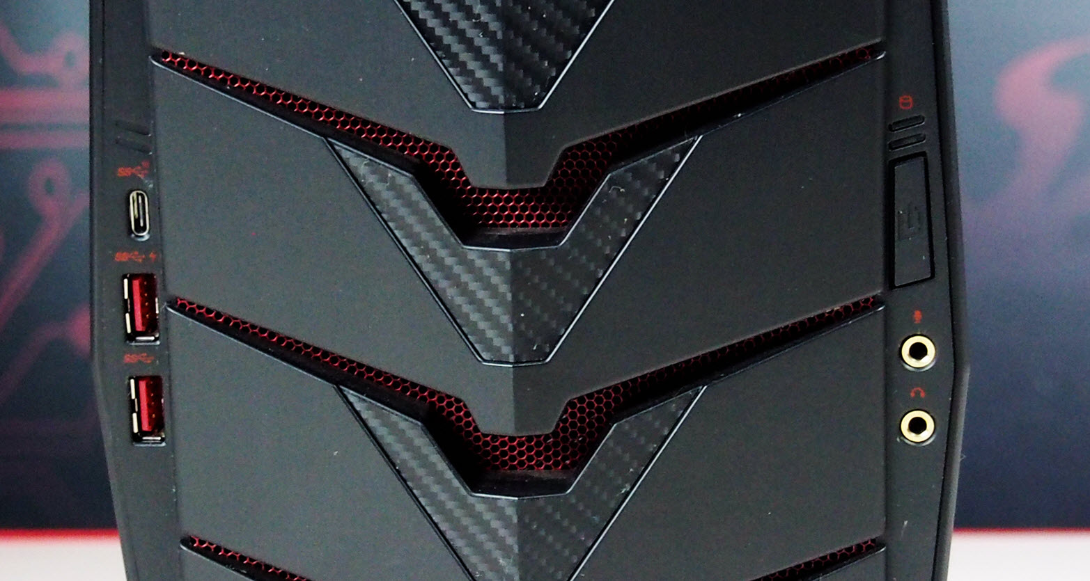 总算赶上活动了,这玩意玩单机游戏两年不用担心啊