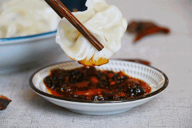 林依轮的辣酱和老干妈的辣酱,林依轮的辣酱为什么卖得快