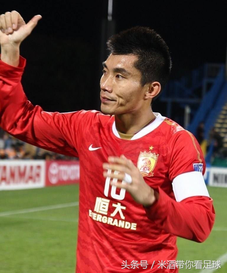 队长袖标蓝色,队长袖标用什么代替