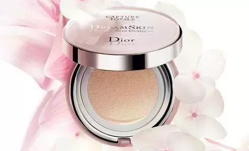 几款轻薄气垫拯救你的烈烈夏日!