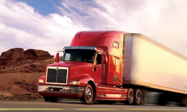 物流晚报丨运车管家与车况宝联手；五二卡友节成功举办