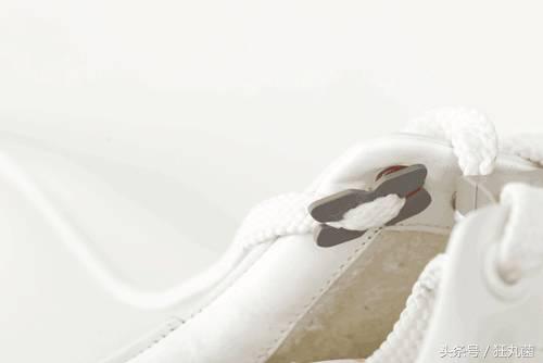 帆布鞋鞋带懒人免系鞋带慢动作,懒人不用解鞋带的鞋子