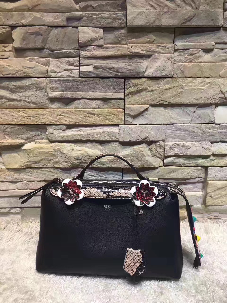 fendi包包哪一款最好看,fendi包最新款