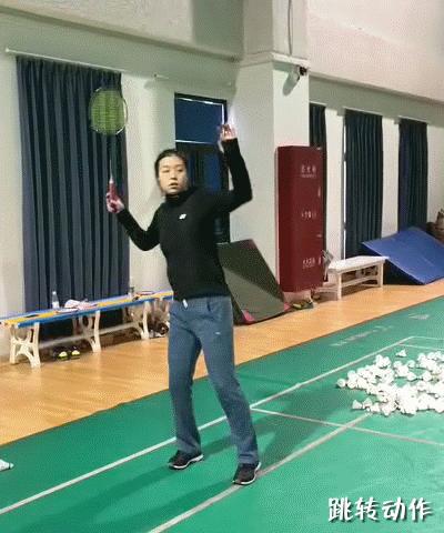 羽毛球挥拍技巧以及注意事项,羽毛球引拍挥拍技巧