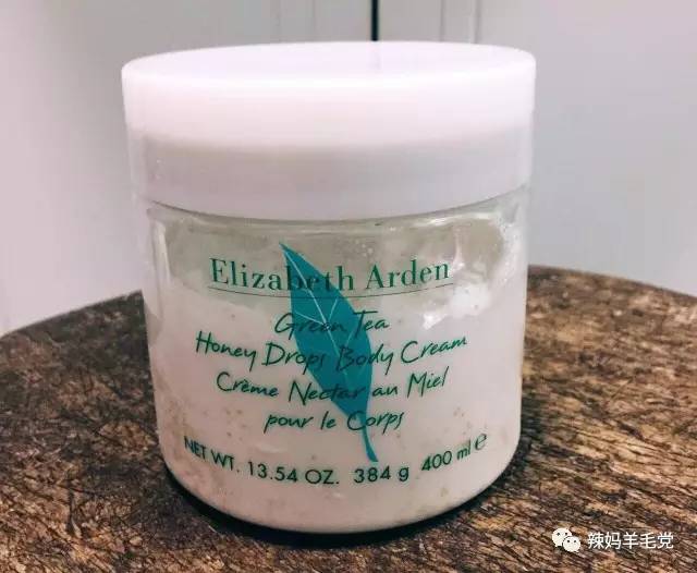 女生需要的从来不是物质上的东西,很重要的东西现在觉得无所谓