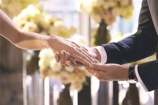 你的完美婚礼，还缺少这件梦幻单品