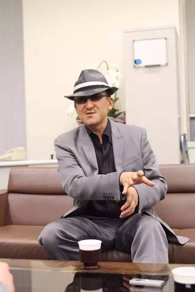 这个拥有十个马甲的作者，创作了许多知名的漫画，而你可能都不知道他们出自同一个人之手……