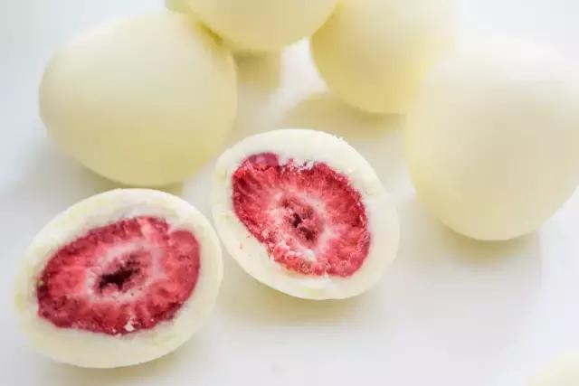 十款全球公认的爆款零食,40款零食测评胖了10斤的含泪推荐