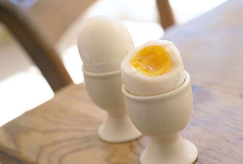 鸡蛋怎么挑才是新鲜的,鸡蛋怎么挑硬的