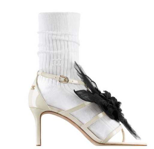 香奈儿凉鞋女塑料一万多,香奈儿凉鞋女款2022新款爆款