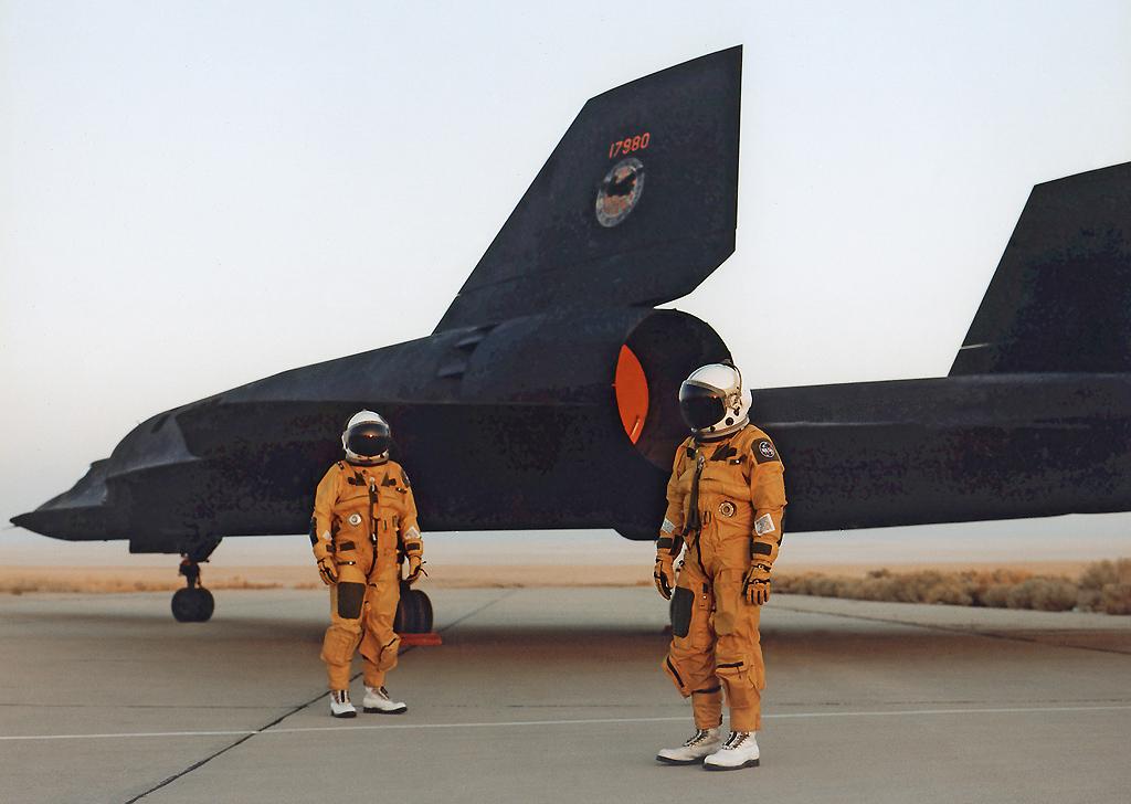 世界最快的导弹飞机火箭,全球飞行最快的导弹和飞行器