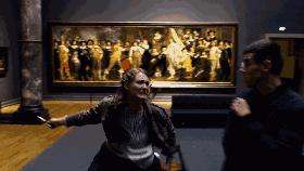 一次性放出8集，这部羞红妹子的美剧终于更新了！