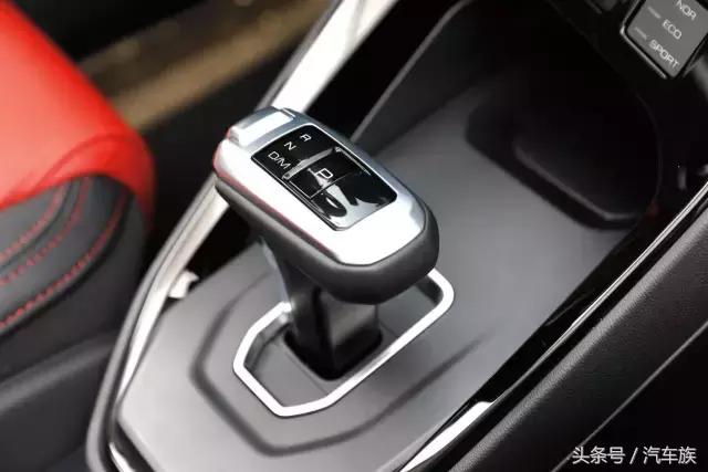 名爵zs和哈弗h2s哪个更值得,以一敌二不落下风