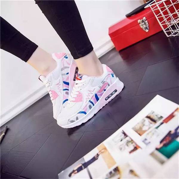 鞋子推荐学生党耐穿防脚臭,春季透气不臭脚选什么样的鞋子