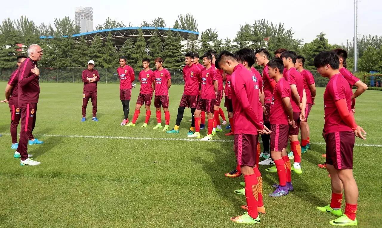 U系列-U20男足西安集训马达洛尼强调“希望”