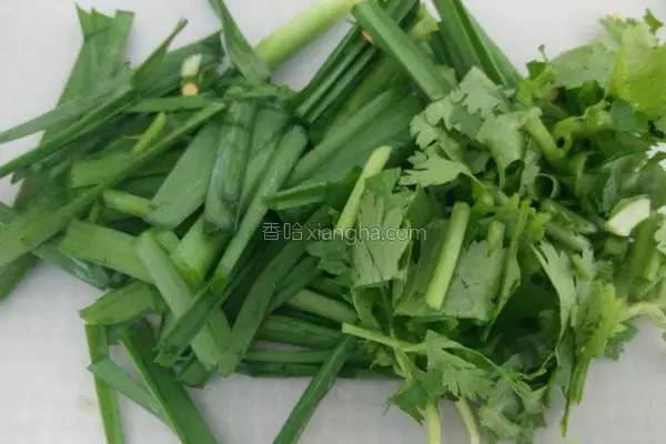 豆腐的这种做法太下饭了，咬一口会爆汁，孩子把盘子都舔干净