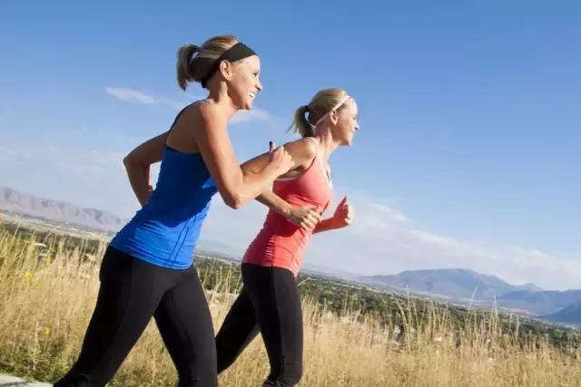 为什么我跑步几年以后越来越累,为什么我跑步越跑身体越垮