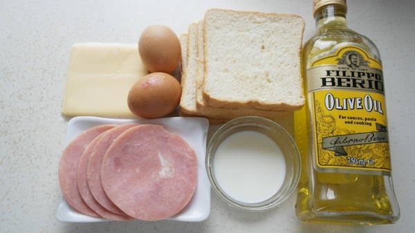 港式早餐番茄牛肉通粉西多士滑蛋,空气炸锅西多士早餐做法