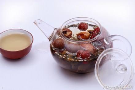 孕期喝什么对胎儿有好处,孕妇孕期可以喝什么茶