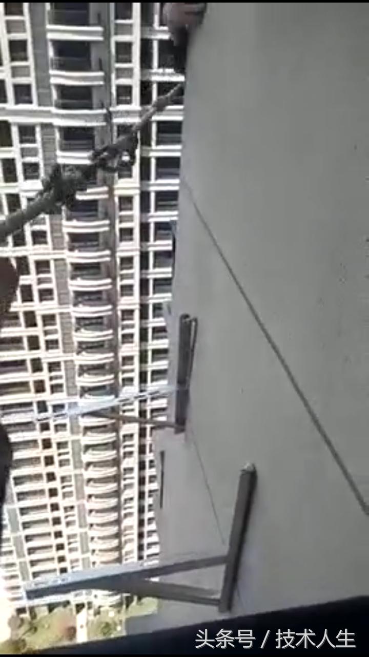 辛苦的空调安装师傅,苦逼维修师傅