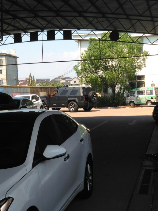 太有钱了！浙江二手车从业者带你看看正在准备过户的二手豪车们