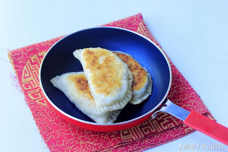 剩饺子馅的十种吃法,剩饺子馅的多种吃法