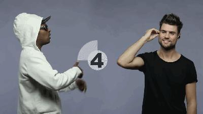 世界太嘈杂听自己的声音就好,觉得世界很聒噪