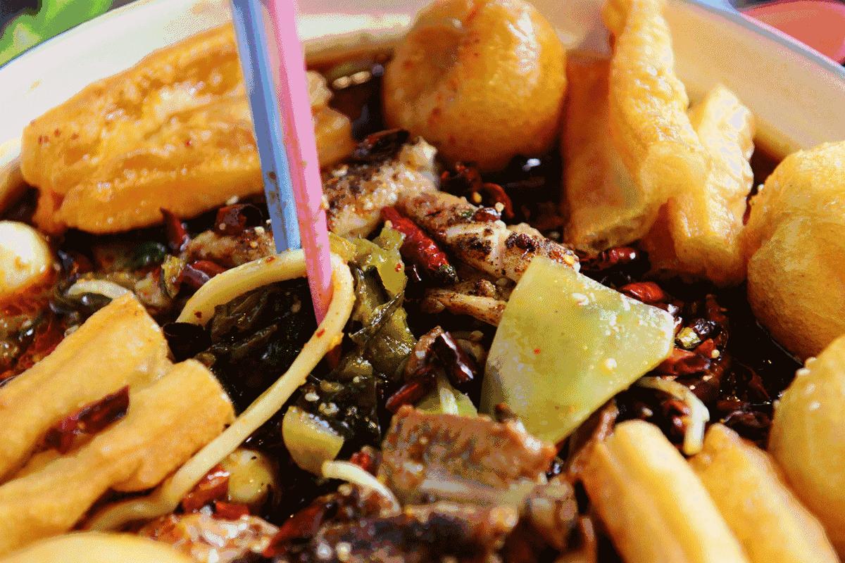 中国最傲娇的面馆来太原了！想吃？得排队！五折福利