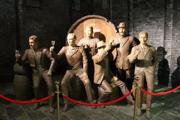 一组张裕爱斐堡酒庄实景图,蓝裕文化