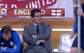 足球十大搞笑进球动图,中国足球过人晃人摔倒gif