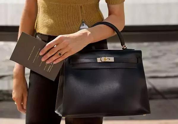 夏季出游包包,旅行如何搭配两个包包呢