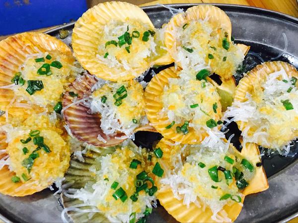 在三亚总有一片海属于一个人,在三亚椰梦长廊海边