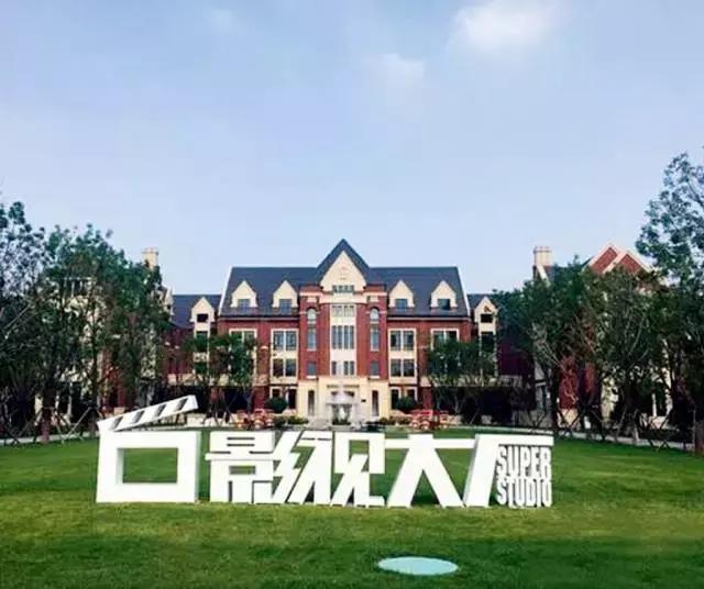 地产商的“小镇乌托邦”：是在引爆一处掘金点还是造一座座空城？