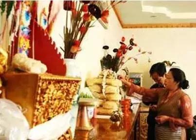 烤全羊、青稞酒、酥油茶，去*藏西**体验神秘的藏历新年，扎西德勒！