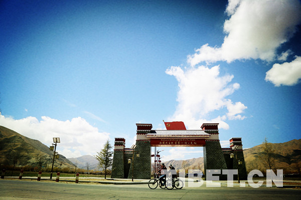 老西藏四讲四爱,四讲四爱西藏老人