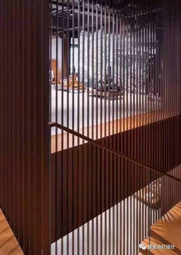 mcm旗舰店购物袋,mcm官方旗舰店包装怎么样