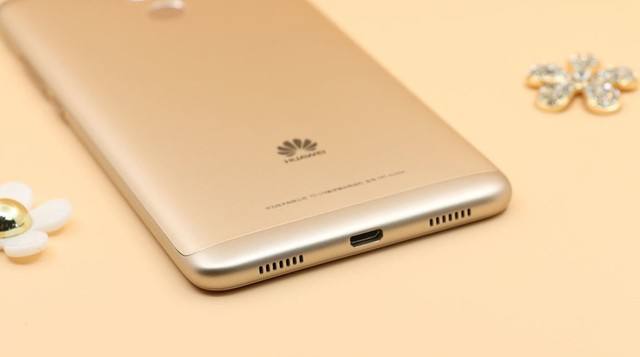 华为畅享7plus优缺点,华为畅享7和华为畅享7plus的区别