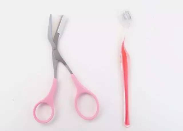 眉毛老是画不匀称,眉毛画不对称解决方法