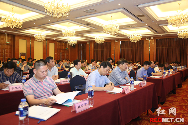 禹新荣照片,湖南省文化和旅游厅禹新荣