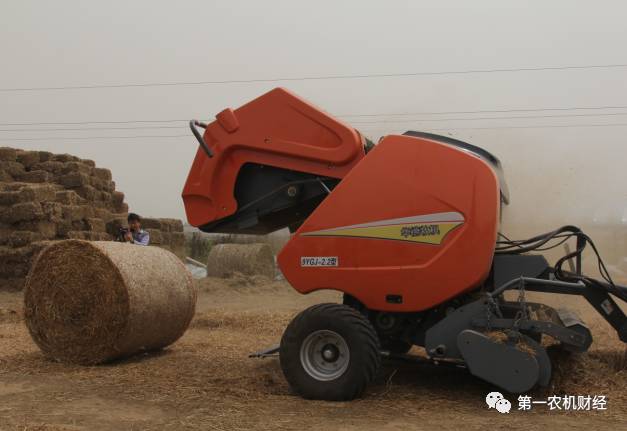 华德打捆机新款双轴,华德最新打捆机