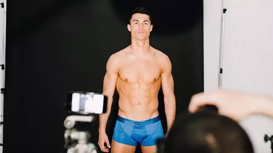 踢足球如何装逼,足球装逼小技巧