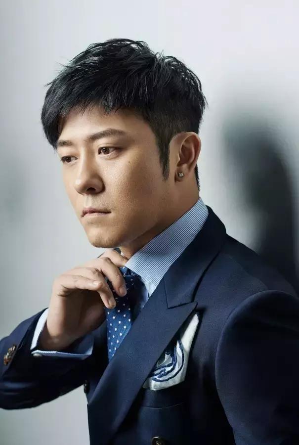 胡歌母亲和江疏影,胡歌母亲江疏影