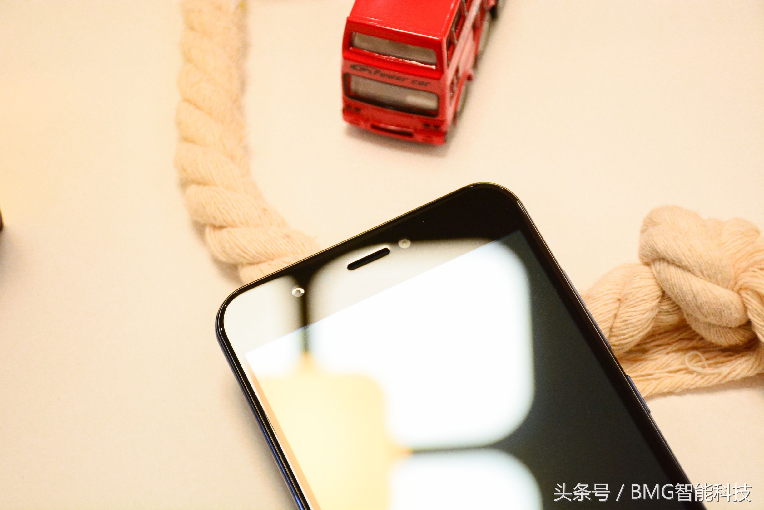 ivviK5裸眼3D手机深度评测:岂止裸眼3D?别的也不赖