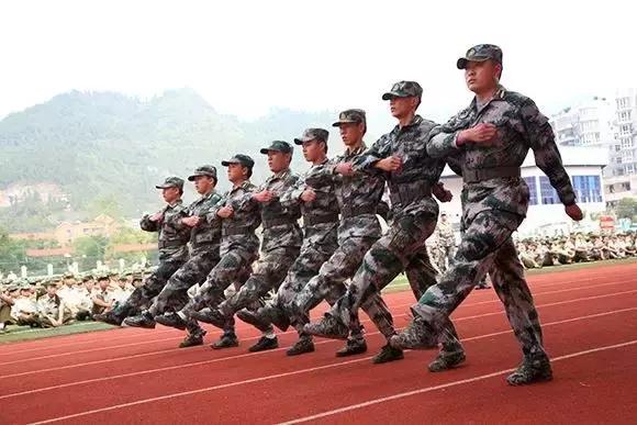 暗恋教官要表白吗,暗恋教官4年了怎么办