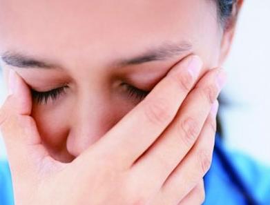 右眼皮24小时不停的跳是福还是祸,下眼皮一直跳动个不停什么意思