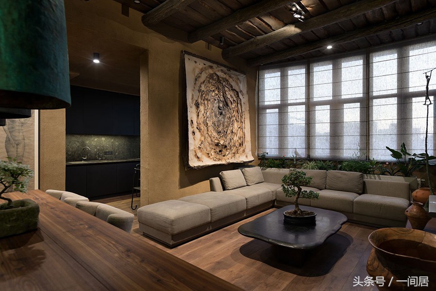 东西方设计元素的惊艳融合，乌克兰室内设计师生活公寓赏析