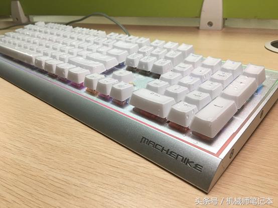 机械键盘白光版测评,cherry机械键盘推荐