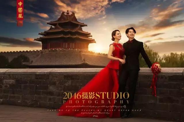 拍婚纱照该怎么摆姿势,如何拍婚纱照摆pose才好看