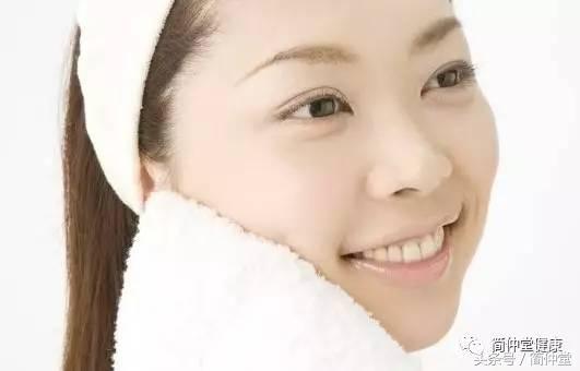 积雪草就是铜钱草吗,积雪草是不是马蹄草