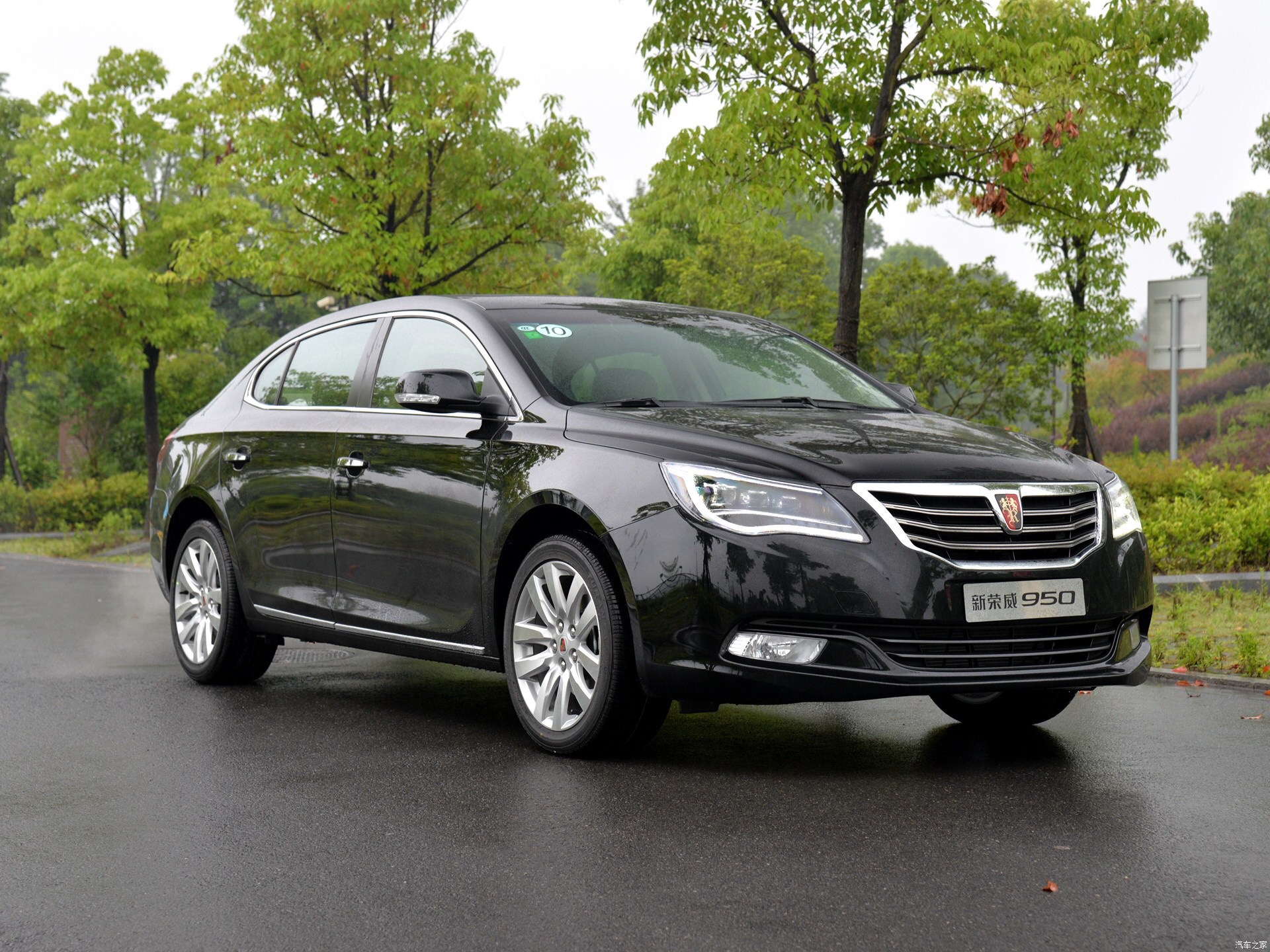 耗资18亿,耗资30万打造跑车希望量产